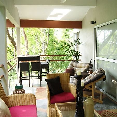 Ambong Rainforest Retreat Pantai Tengah  Exterior photo